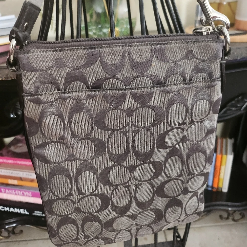Coach bundle Wristlet & crossbody